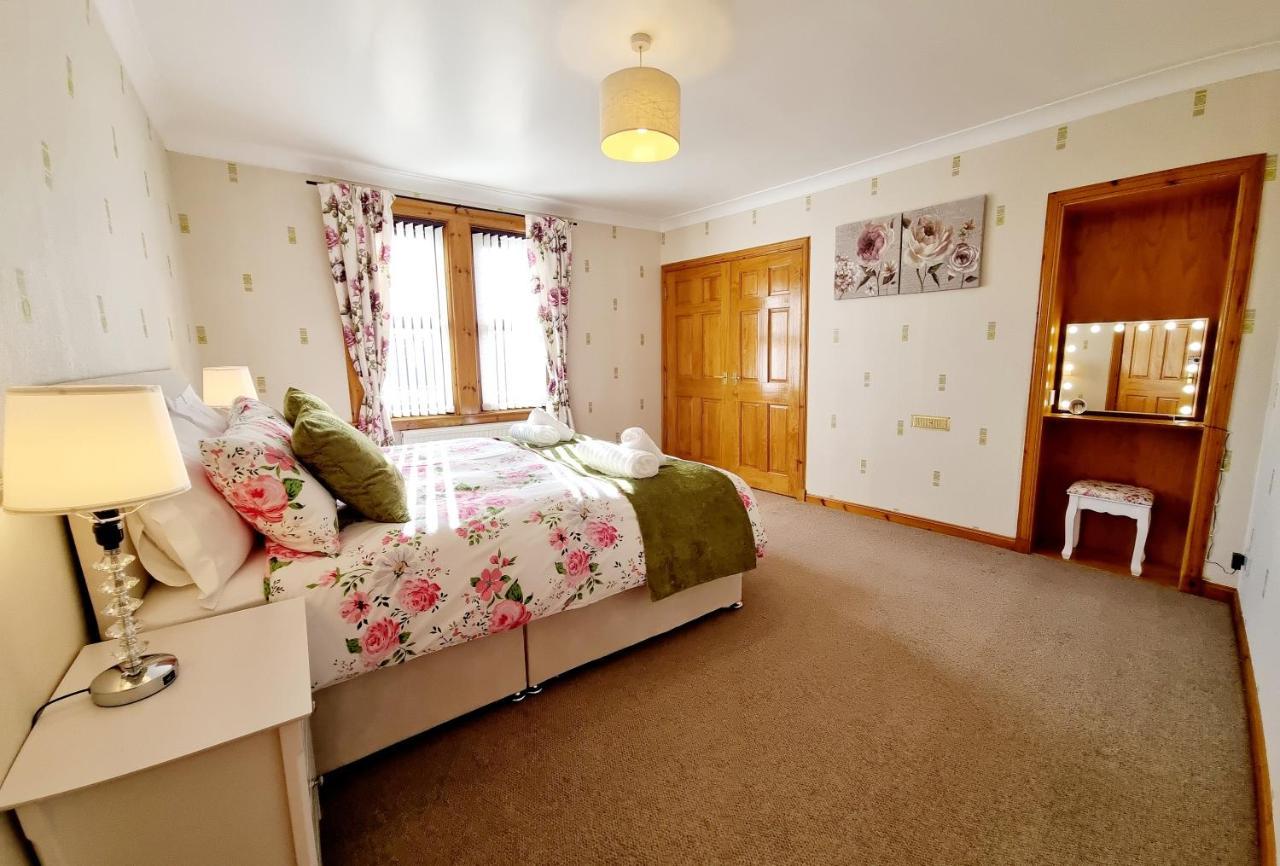 Inverness City 3 Bedroom House Free Parking 외부 사진